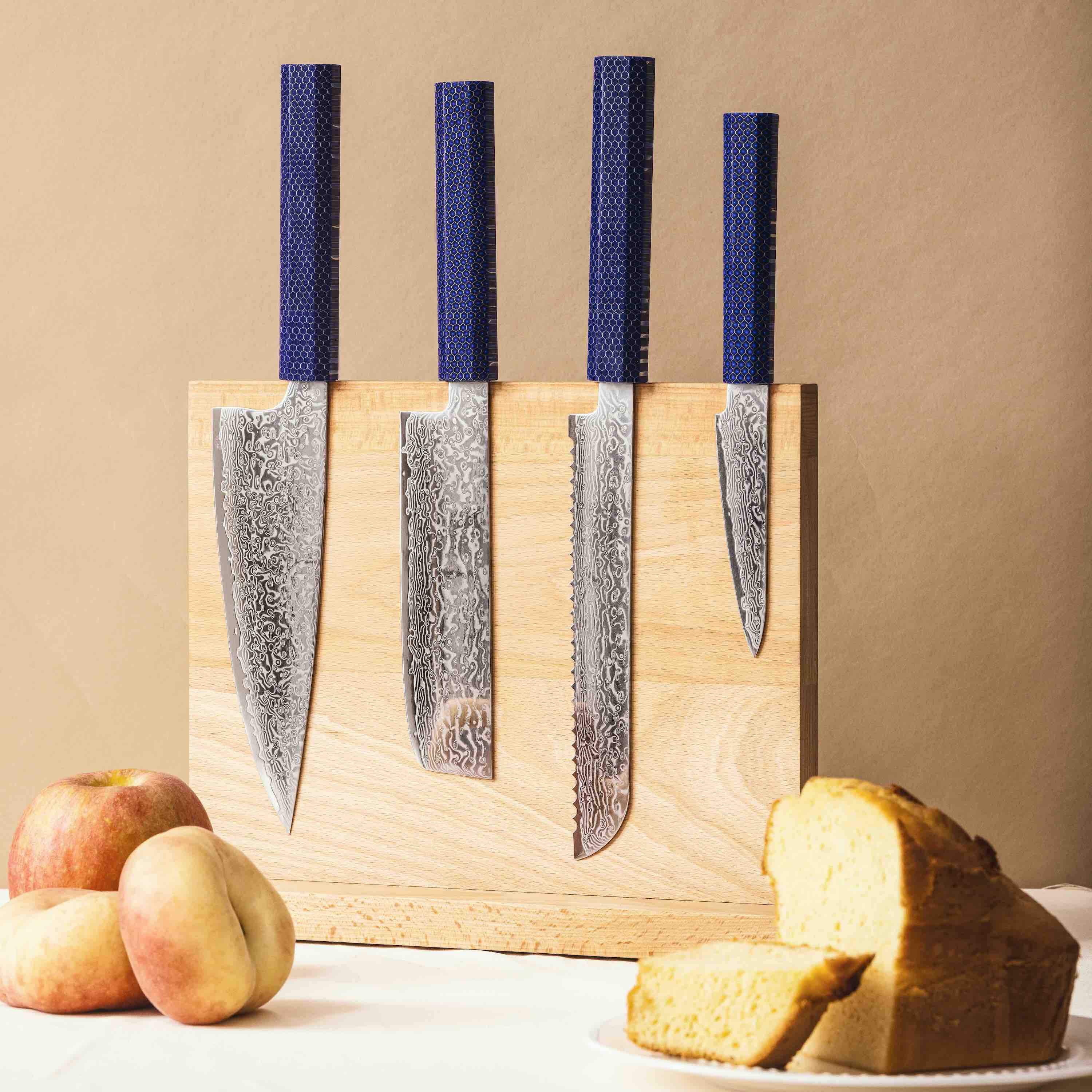 Kumo Knife Set with Cutting Board