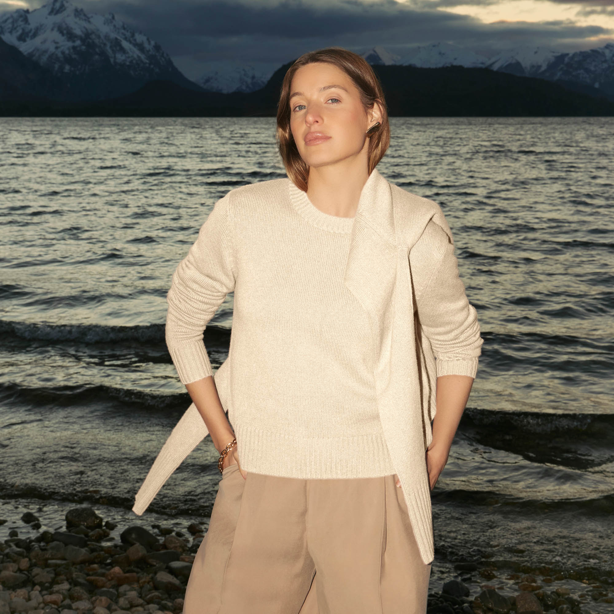 Mila Cashmere Boxy Crop Sweater