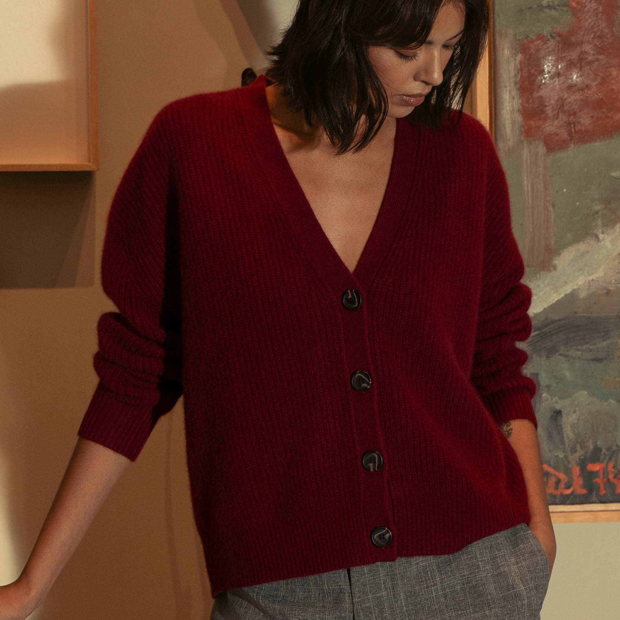 Billie Chunky Cropped Cashmere Cardigan 7 Billie Chunky Cropped Cashmere Cardigan